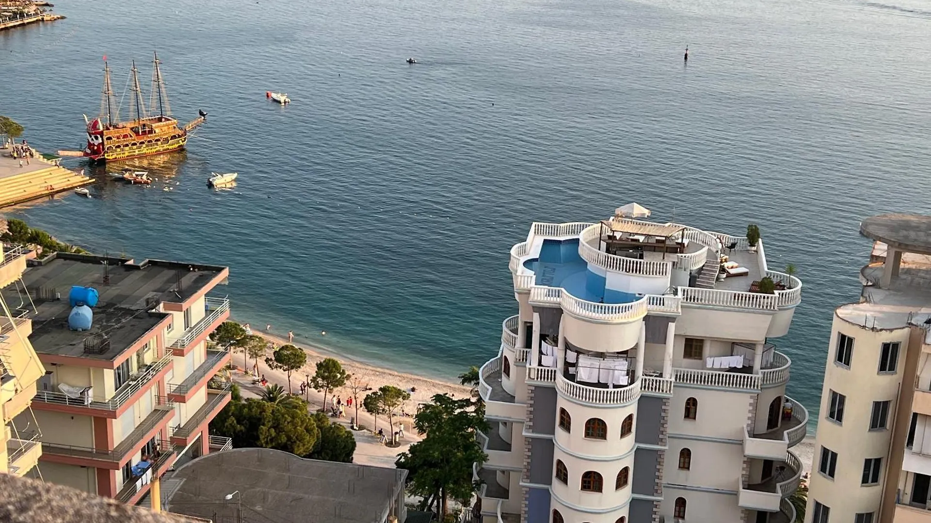 Sunny Holiday 3 Saranda